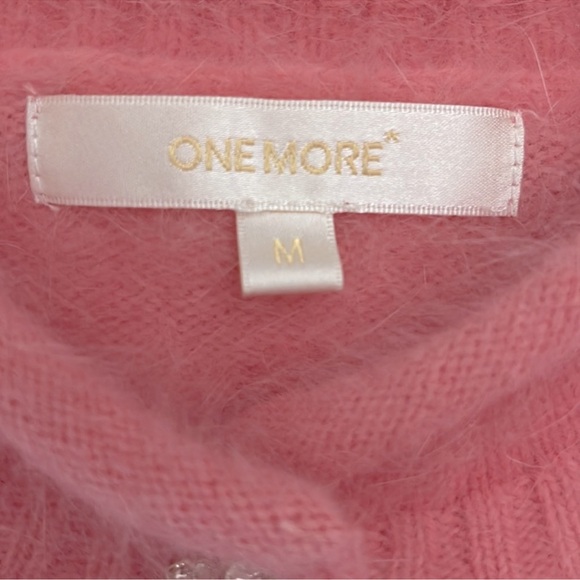 Women pink faux rabbit fur sweater - Picture 8 of 12